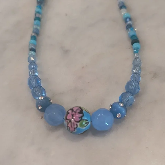 Bundle Of Handcrafted Necklaces - Picture 5 of 7